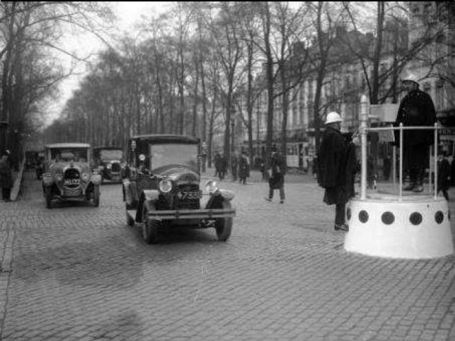 Bxl - Porte de Namur 1928.PNG