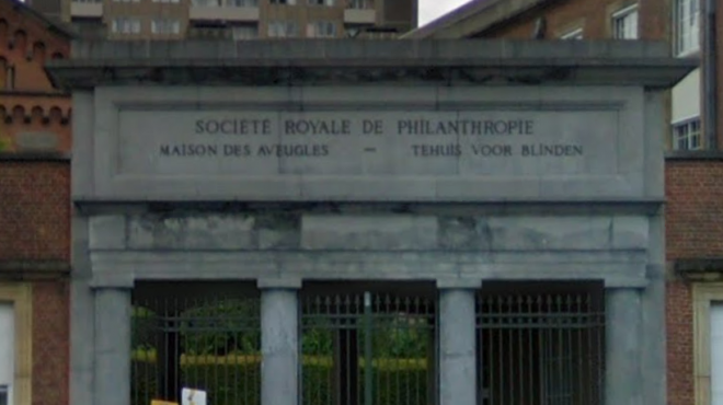 Hospice des aveugles fronton.PNG