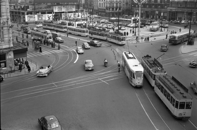Bruxelles place Rogier en 1957_b. Photo Louis Clessens.jpg