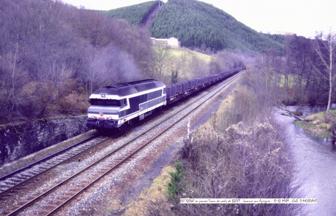 CC 72040 en pousse - Lamure sur Azergue - 17.12.1989.jpg