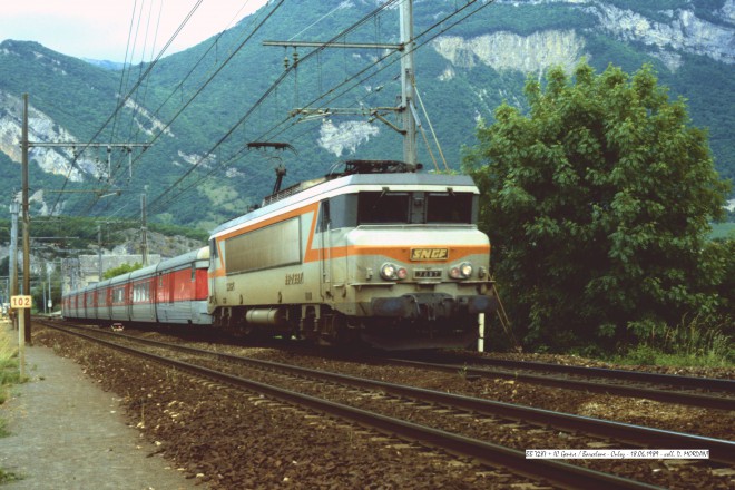 BB 7287 + IC Genève-Barcelone - Culoz - 18.06.1989.jpg