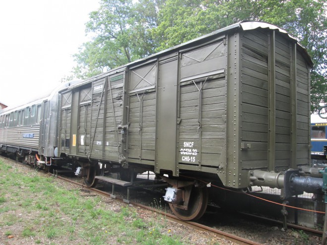 Wagon couvert OCEM train des Rêves Dracy-Saint-Loup (1).JPG
