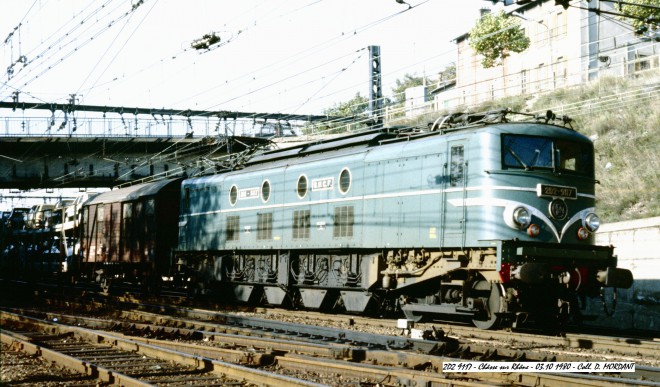 2D2 9117 - Châsse sur Rhône - 03.10 1980.jpg